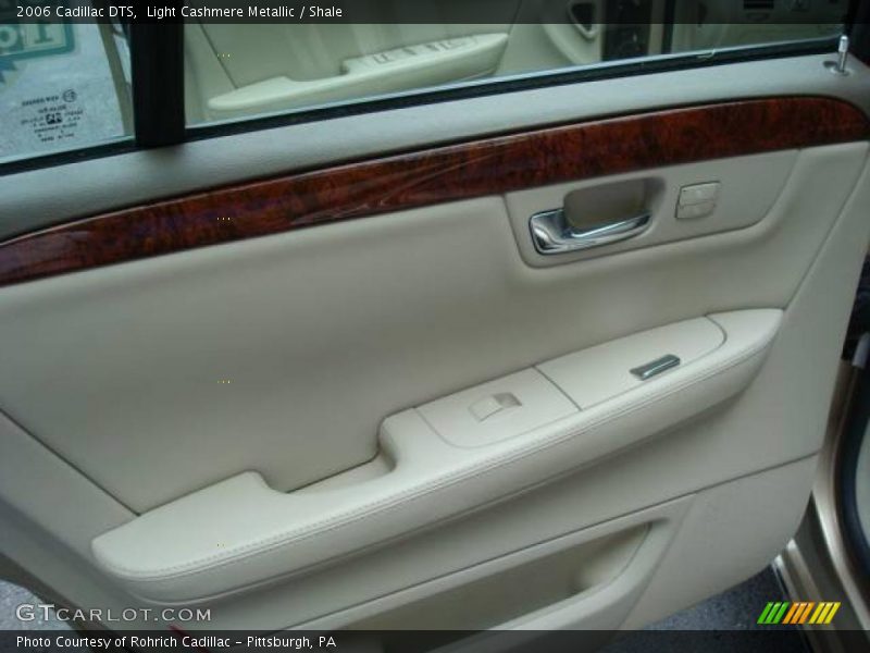 Light Cashmere Metallic / Shale 2006 Cadillac DTS