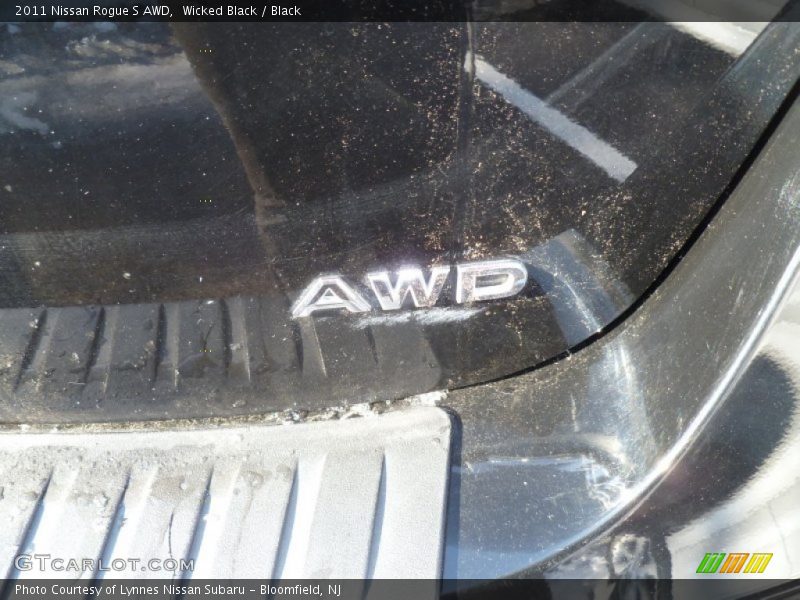 Wicked Black / Black 2011 Nissan Rogue S AWD