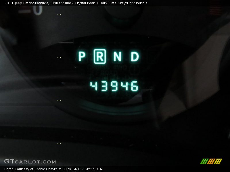 Brilliant Black Crystal Pearl / Dark Slate Gray/Light Pebble 2011 Jeep Patriot Latitude