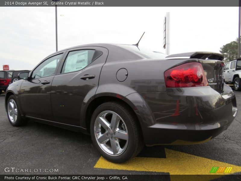 Granite Crystal Metallic / Black 2014 Dodge Avenger SE