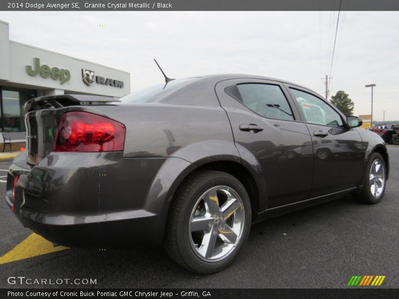 Granite Crystal Metallic / Black 2014 Dodge Avenger SE