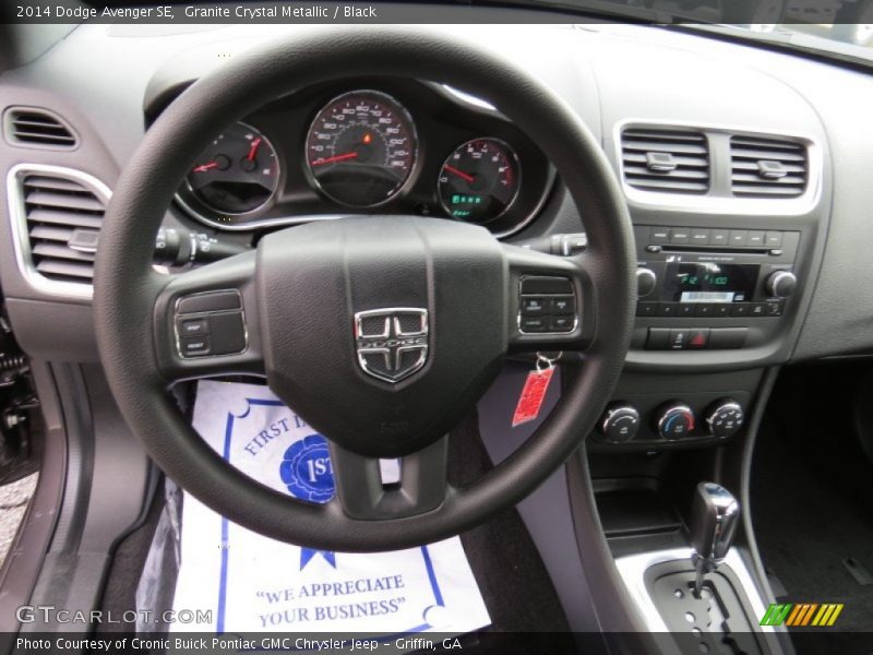 Granite Crystal Metallic / Black 2014 Dodge Avenger SE