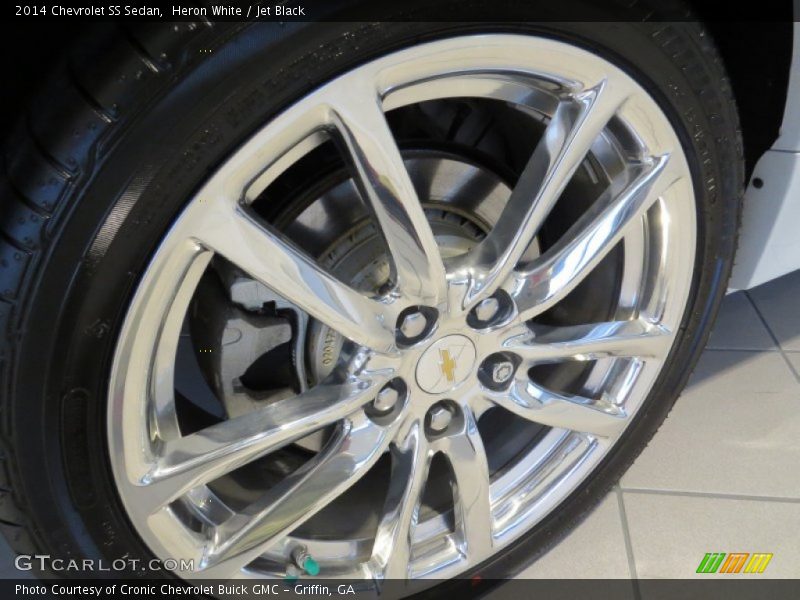  2014 SS Sedan Wheel