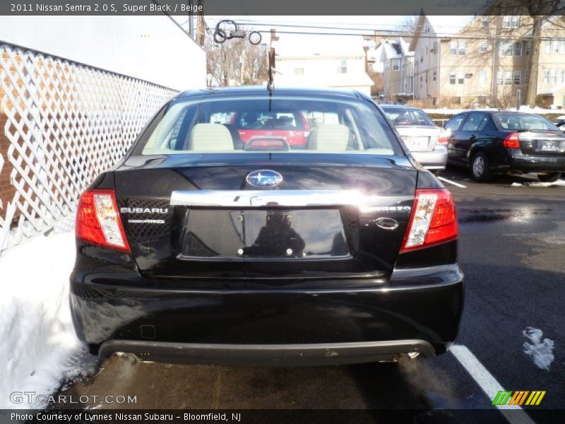 Super Black / Beige 2011 Nissan Sentra 2.0 S