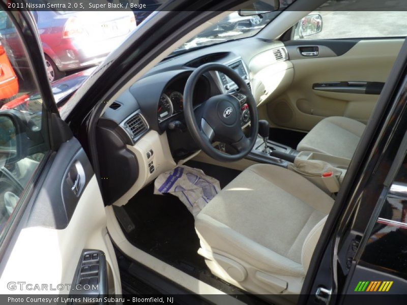 Super Black / Beige 2011 Nissan Sentra 2.0 S