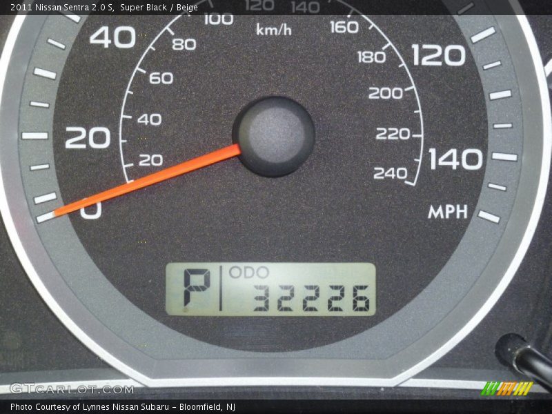 Super Black / Beige 2011 Nissan Sentra 2.0 S