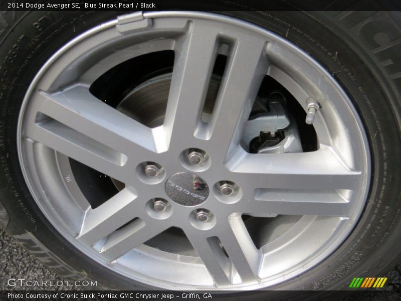 Blue Streak Pearl / Black 2014 Dodge Avenger SE
