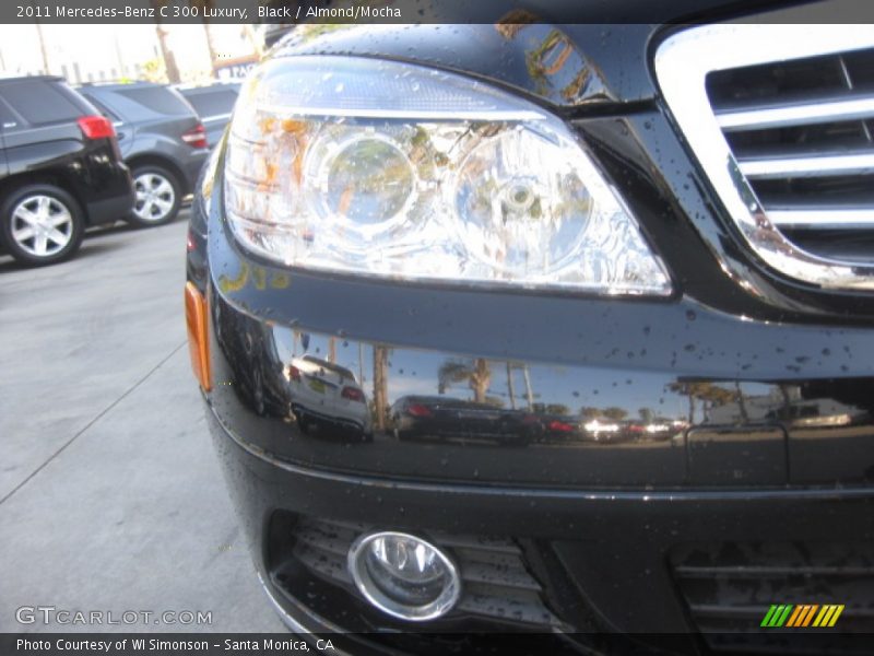 Black / Almond/Mocha 2011 Mercedes-Benz C 300 Luxury