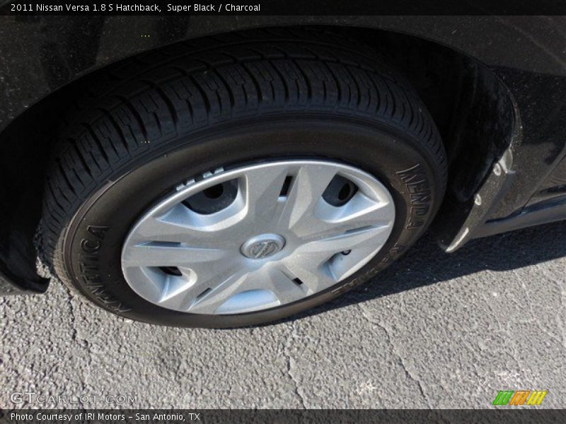 Super Black / Charcoal 2011 Nissan Versa 1.8 S Hatchback