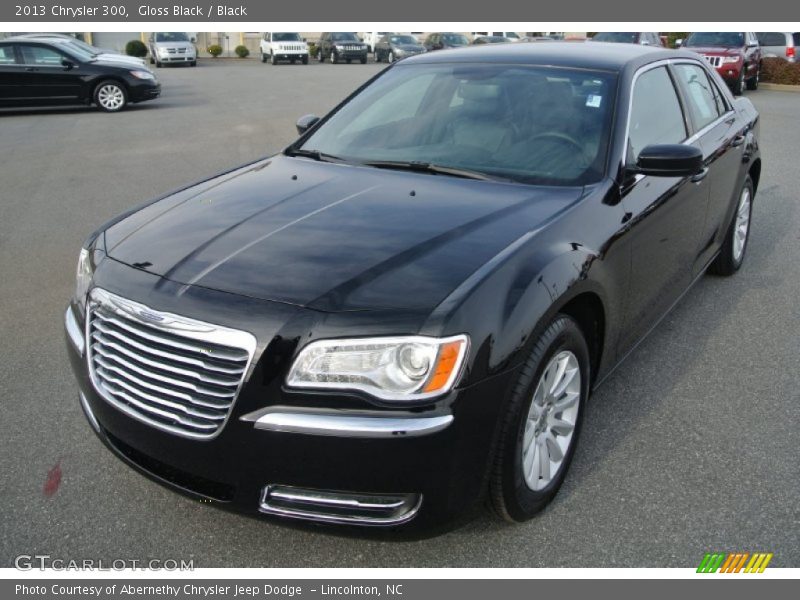 Gloss Black / Black 2013 Chrysler 300