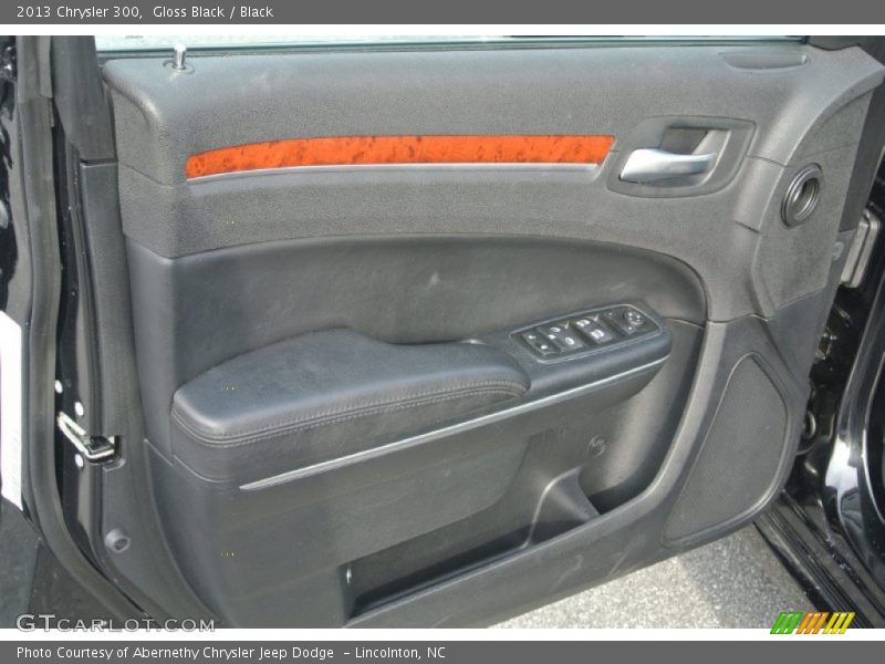 Gloss Black / Black 2013 Chrysler 300