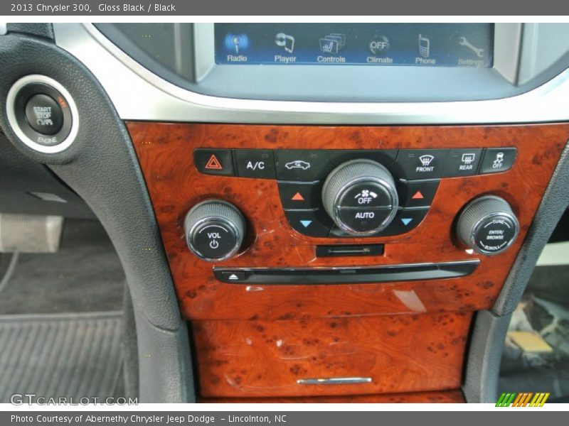 Gloss Black / Black 2013 Chrysler 300