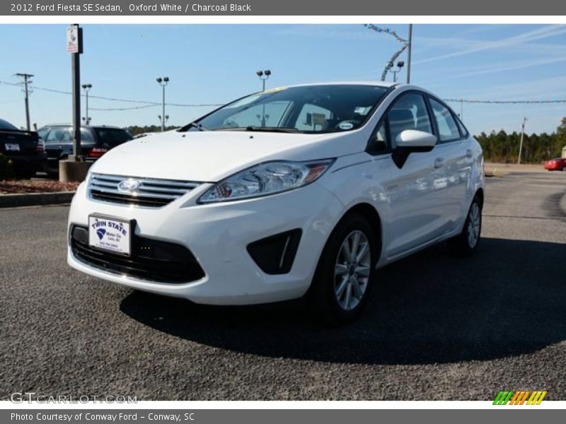 Oxford White / Charcoal Black 2012 Ford Fiesta SE Sedan
