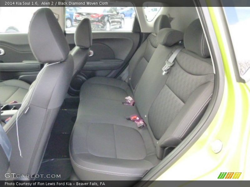 Rear Seat of 2014 Soul 1.6