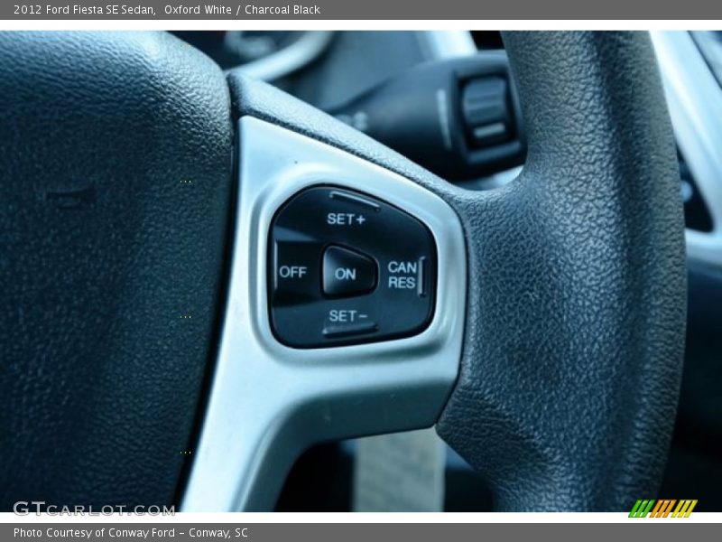 Oxford White / Charcoal Black 2012 Ford Fiesta SE Sedan