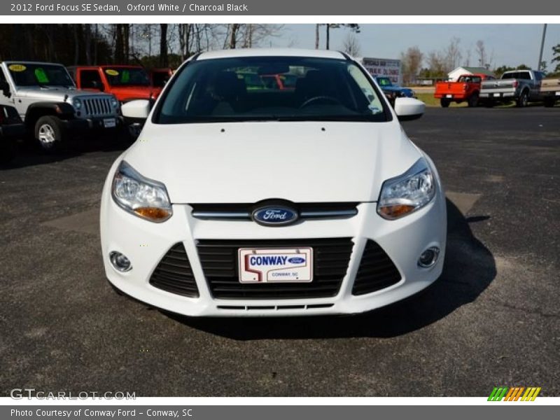 Oxford White / Charcoal Black 2012 Ford Focus SE Sedan