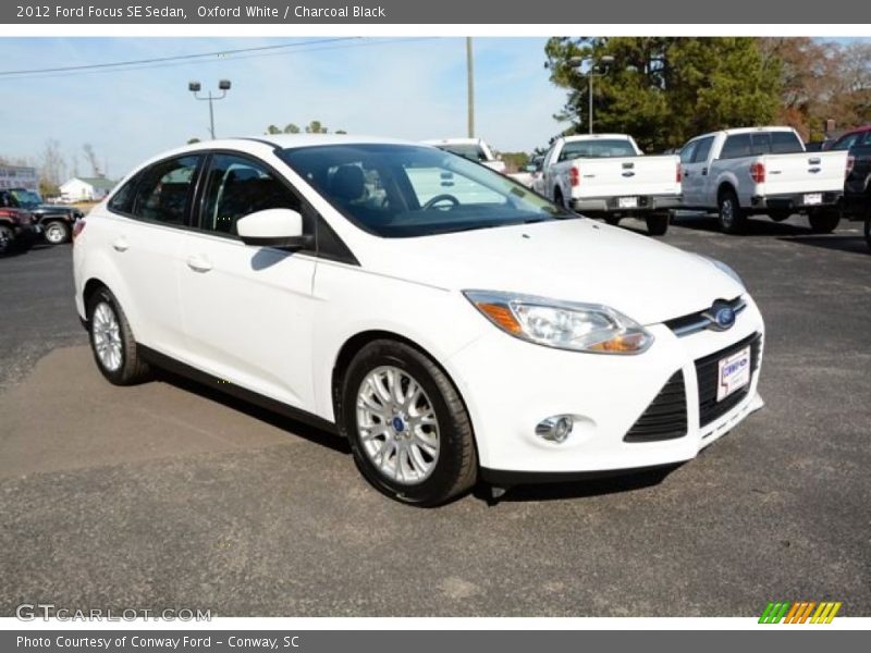 Oxford White / Charcoal Black 2012 Ford Focus SE Sedan