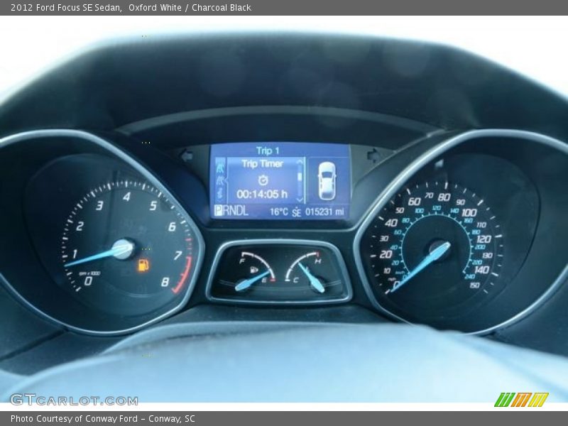 Oxford White / Charcoal Black 2012 Ford Focus SE Sedan