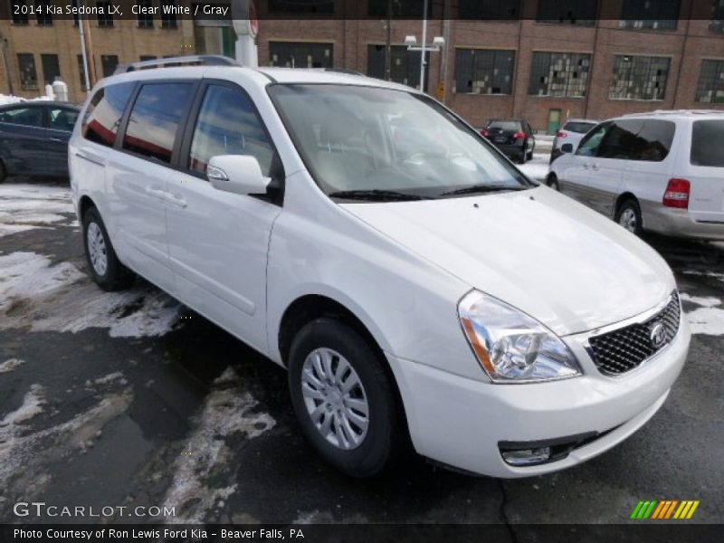 Front 3/4 View of 2014 Sedona LX