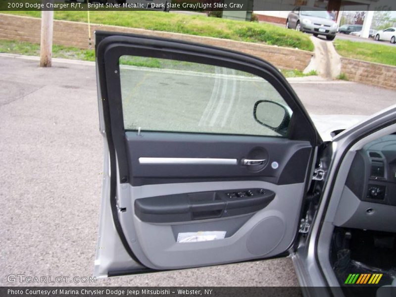 Bright Silver Metallic / Dark Slate Gray/Light Slate Gray 2009 Dodge Charger R/T