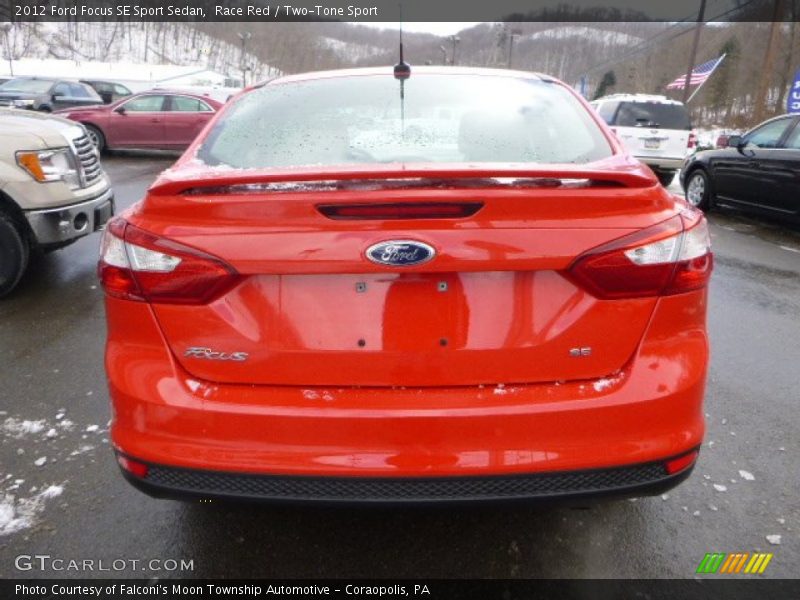 Race Red / Two-Tone Sport 2012 Ford Focus SE Sport Sedan