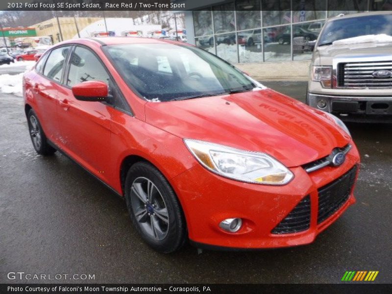 Race Red / Two-Tone Sport 2012 Ford Focus SE Sport Sedan