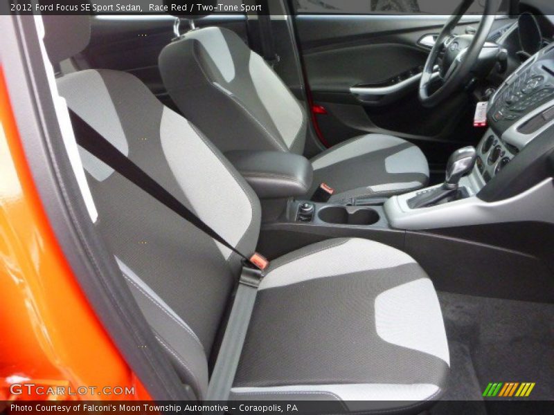 Race Red / Two-Tone Sport 2012 Ford Focus SE Sport Sedan