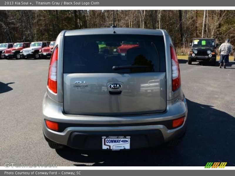 Titanium Gray / Black Soul Logo Cloth 2013 Kia Soul +