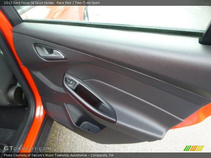 Race Red / Two-Tone Sport 2012 Ford Focus SE Sport Sedan