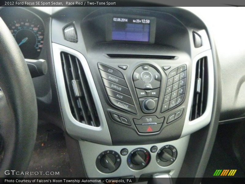 Race Red / Two-Tone Sport 2012 Ford Focus SE Sport Sedan
