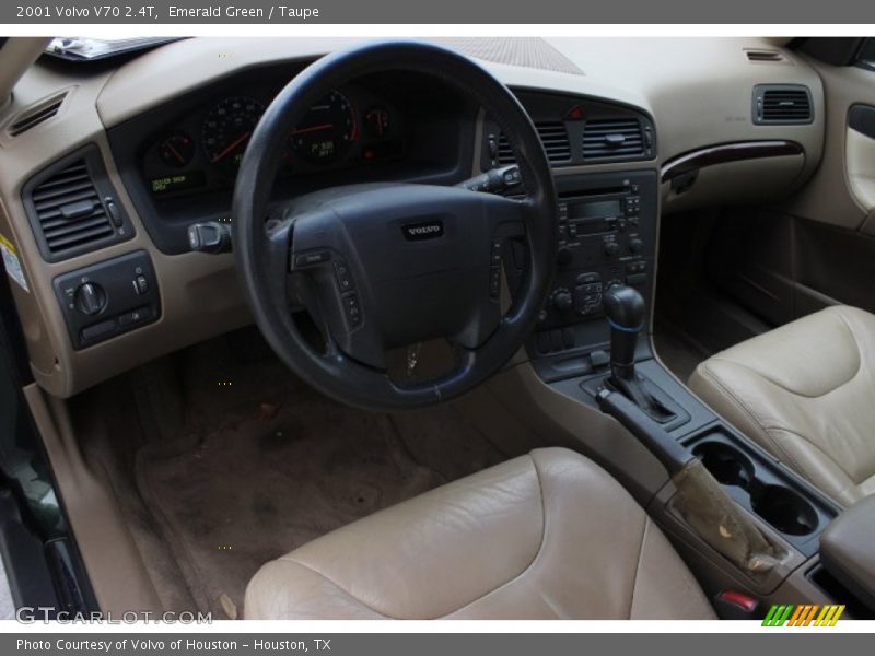 Emerald Green / Taupe 2001 Volvo V70 2.4T