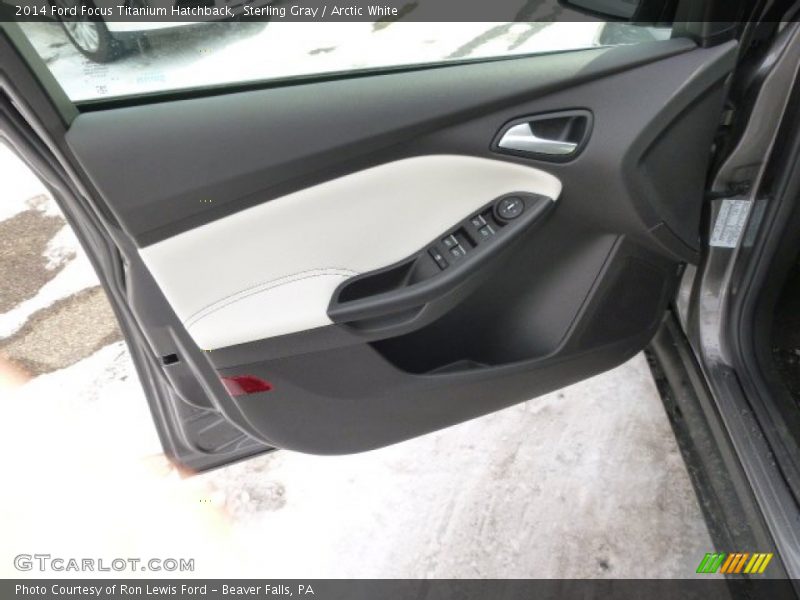 Sterling Gray / Arctic White 2014 Ford Focus Titanium Hatchback