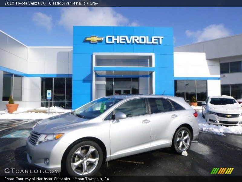 Classic Silver Metallic / Gray 2010 Toyota Venza V6