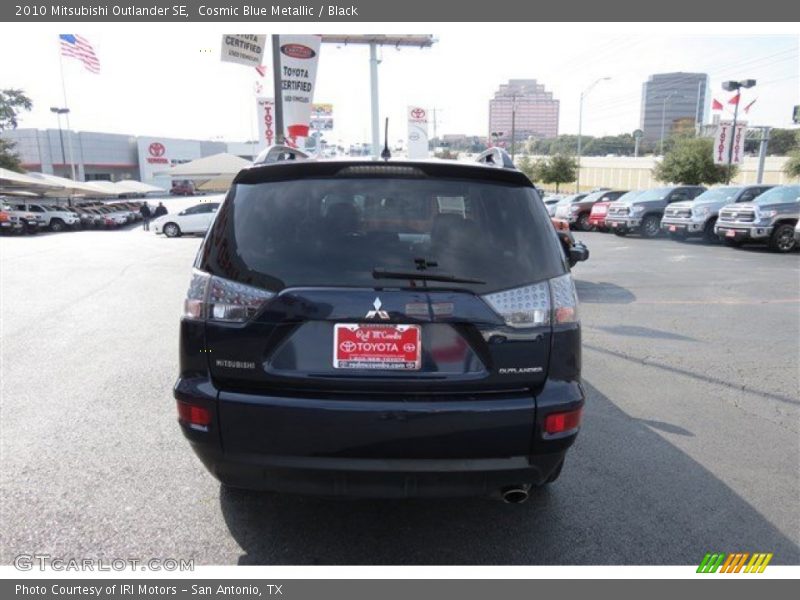Cosmic Blue Metallic / Black 2010 Mitsubishi Outlander SE