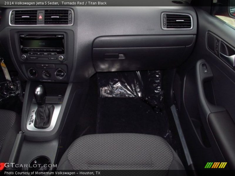 Tornado Red / Titan Black 2014 Volkswagen Jetta S Sedan