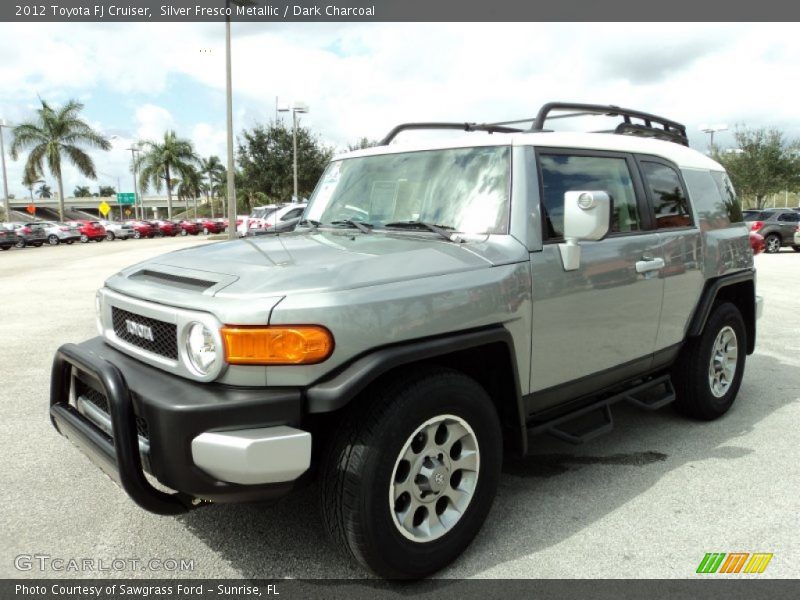 Front 3/4 View of 2012 FJ Cruiser 