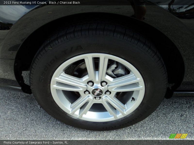  2013 Mustang V6 Coupe Wheel