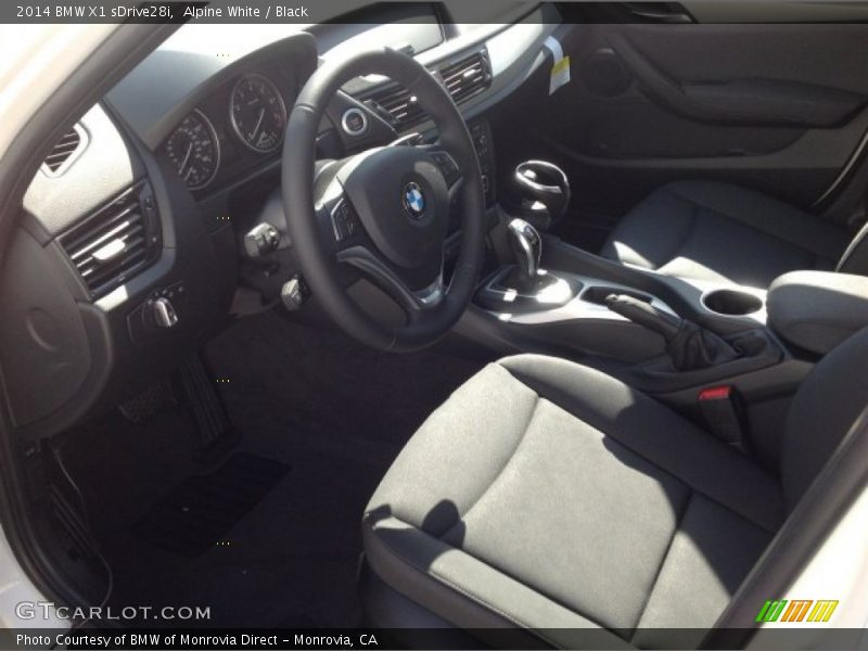 Alpine White / Black 2014 BMW X1 sDrive28i