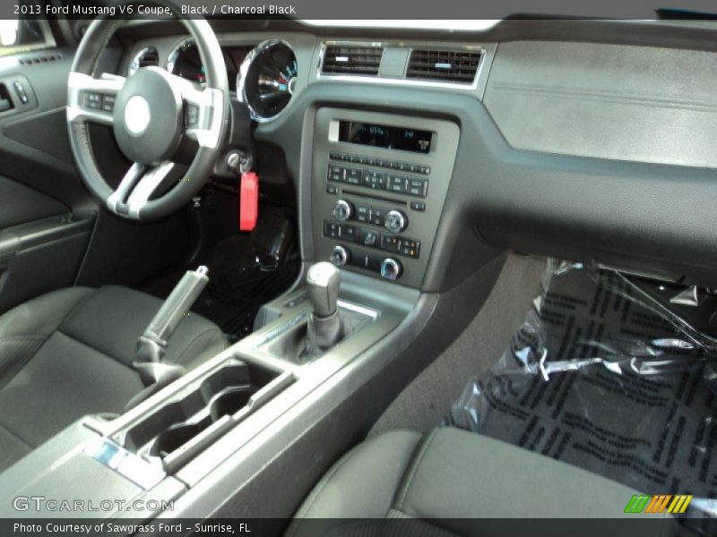 Black / Charcoal Black 2013 Ford Mustang V6 Coupe