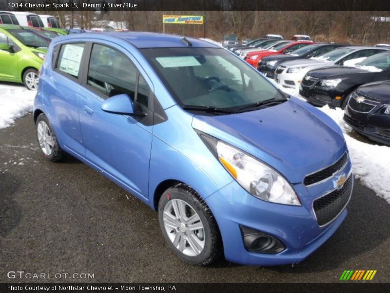 Front 3/4 View of 2014 Spark LS