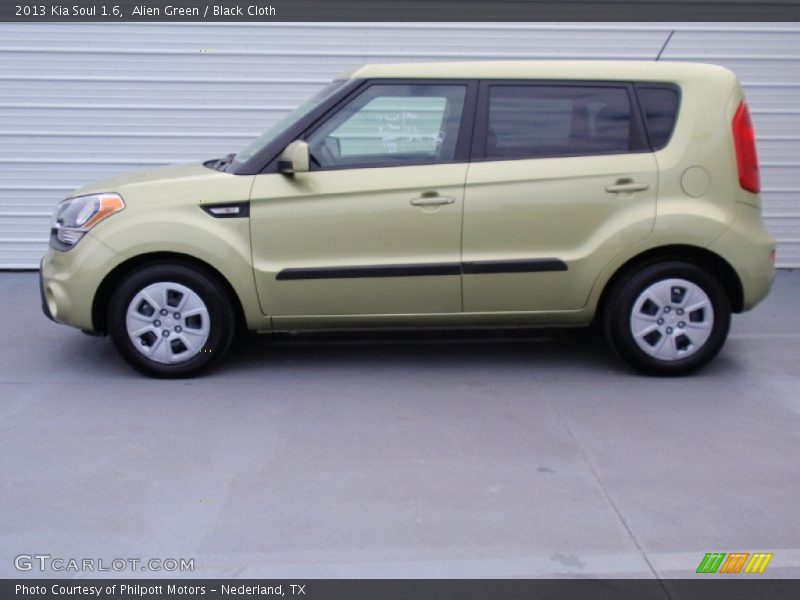 Alien Green / Black Cloth 2013 Kia Soul 1.6