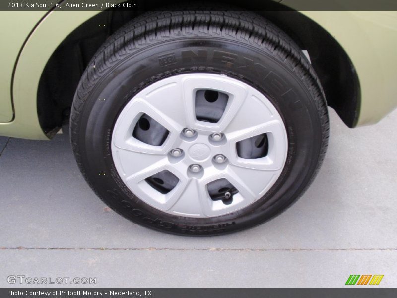 Alien Green / Black Cloth 2013 Kia Soul 1.6