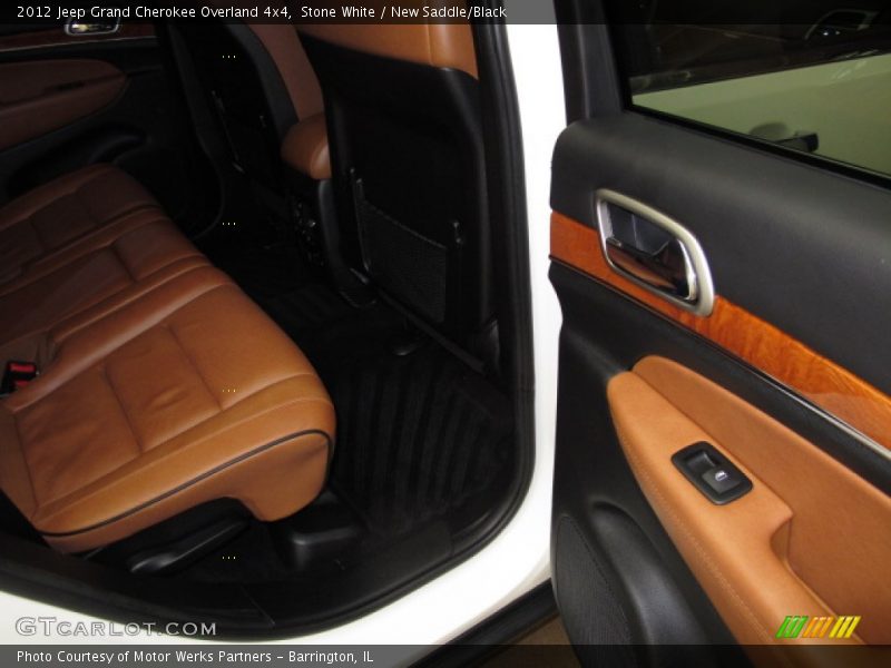 Stone White / New Saddle/Black 2012 Jeep Grand Cherokee Overland 4x4