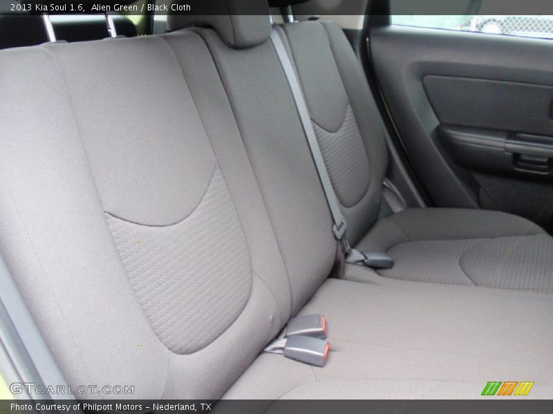 Alien Green / Black Cloth 2013 Kia Soul 1.6