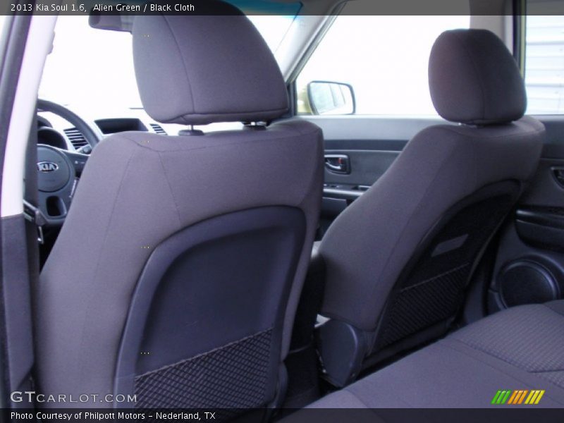 Alien Green / Black Cloth 2013 Kia Soul 1.6