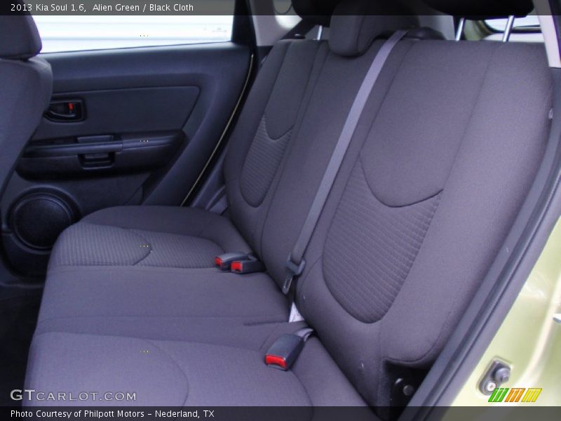Alien Green / Black Cloth 2013 Kia Soul 1.6
