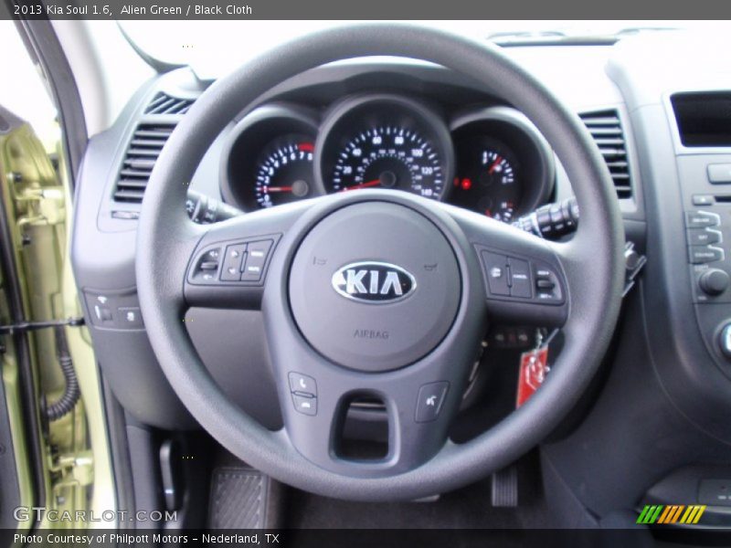 Alien Green / Black Cloth 2013 Kia Soul 1.6