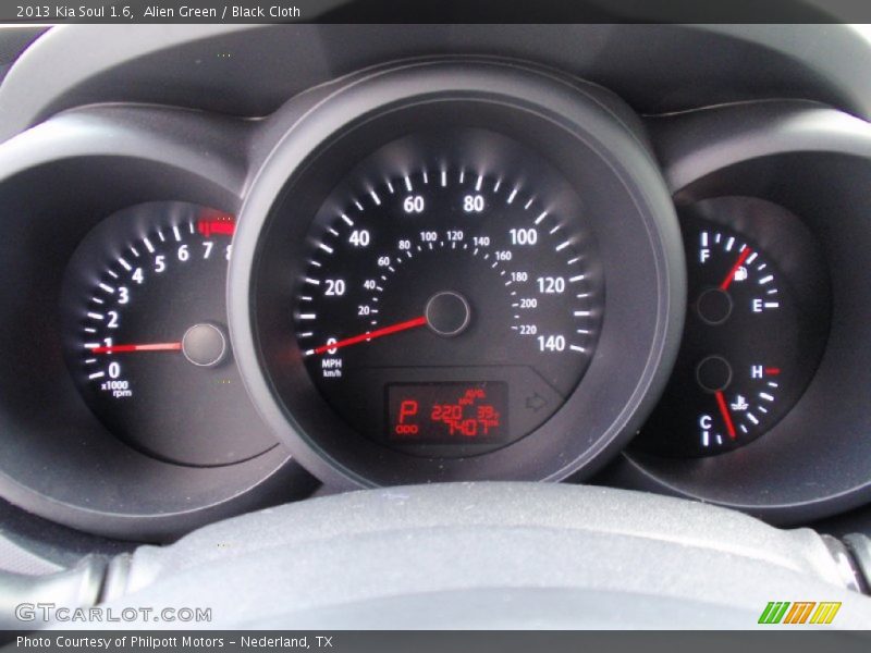 Alien Green / Black Cloth 2013 Kia Soul 1.6