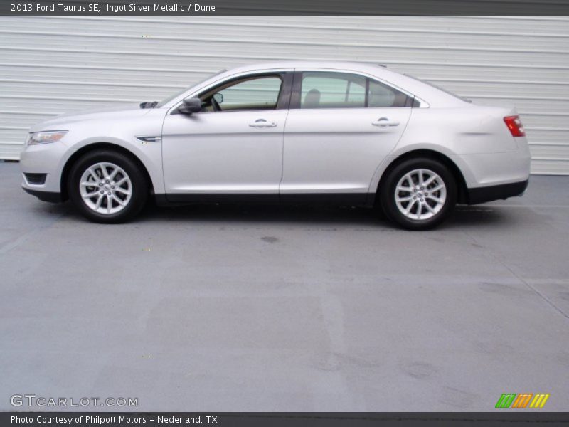 Ingot Silver Metallic / Dune 2013 Ford Taurus SE