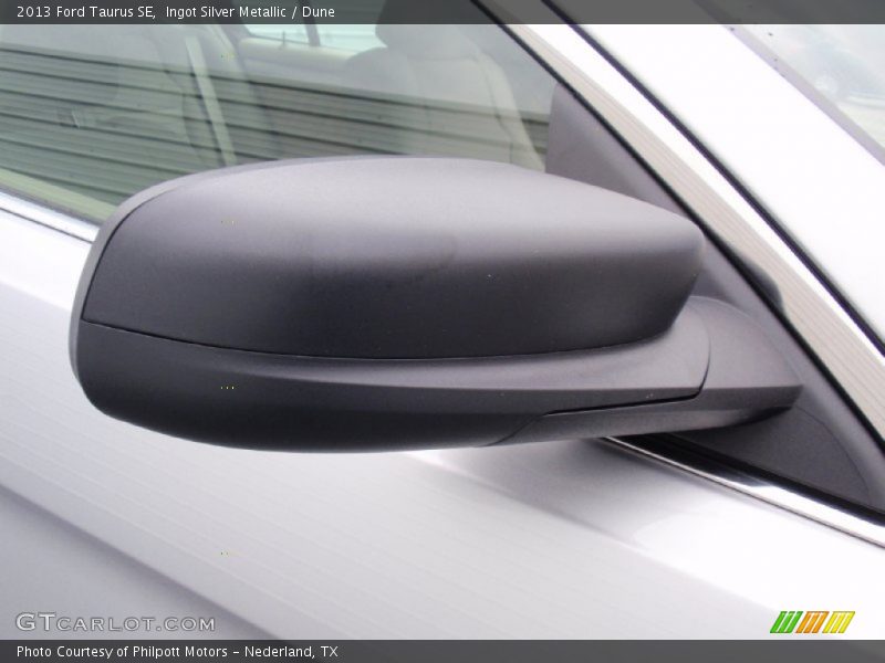 Ingot Silver Metallic / Dune 2013 Ford Taurus SE